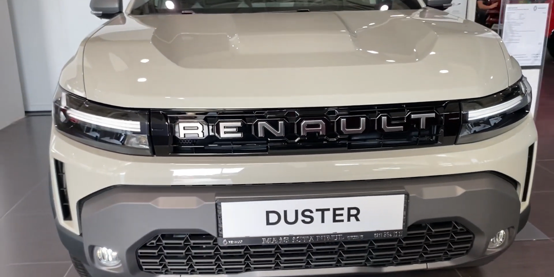 В России можно заказать новый Renault Duster III. С полным приводом, мотором на 130 л.с. и 6-ступенчатой механикой.