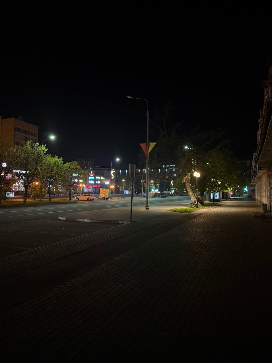 Серпухов ночью