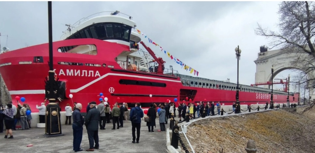 Волгоград. Красноармейский район. Начало навигации.