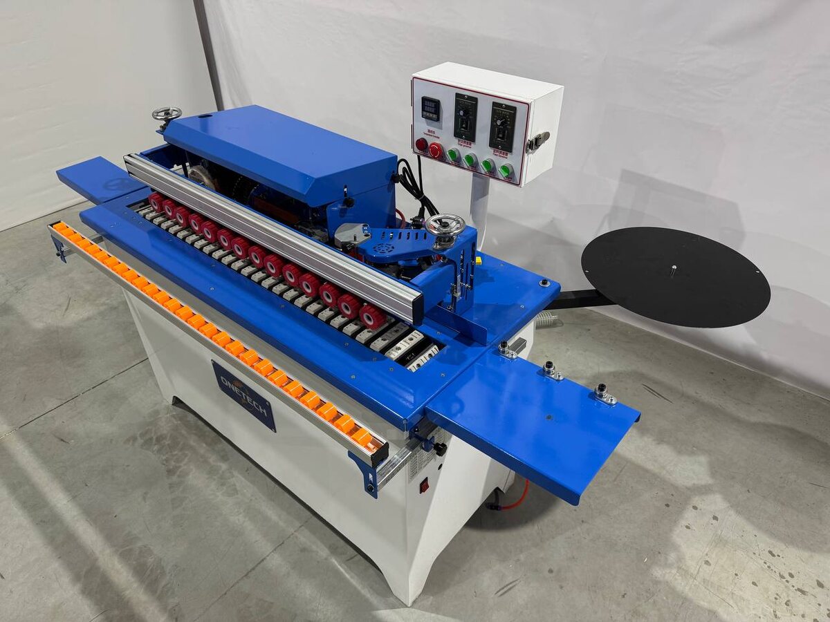 Кромкооблицовочный станок Onetech DW-702