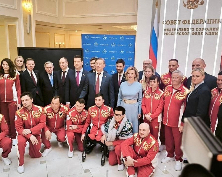     Сенаторы от Курской области встретились с чемпионами Паралимпиады-2026