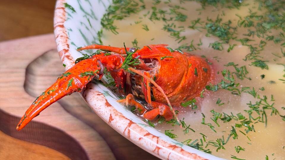 Это не просто ресторан, это ода дереву, который застал несколько поколений владельцев, истории Нижнего Новгорода! Здание 1869 года, а во