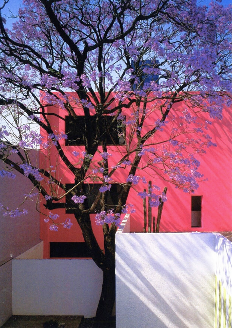 Архитектор: Luis Barragán | Направление: эмоциональный минимализм | Гео: Гвадалахара, Мексика