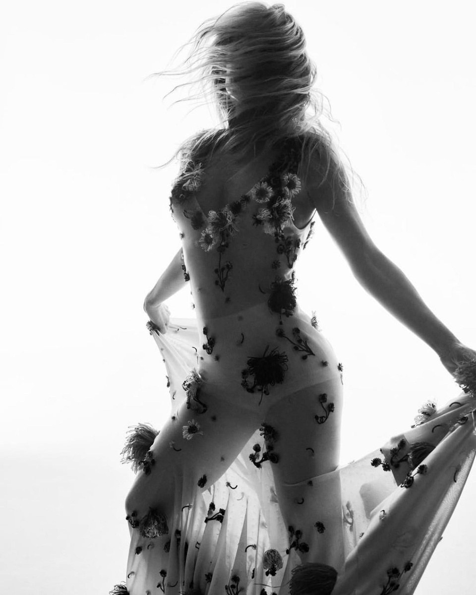     Фото: Инстаграм (запрещён в РФ) @bazaarfrance