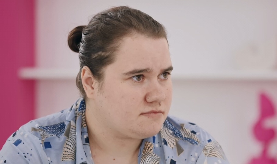 "Я как будто заново родилась": как стилисты и психологи преобразили 24-летнюю маму двоих детей