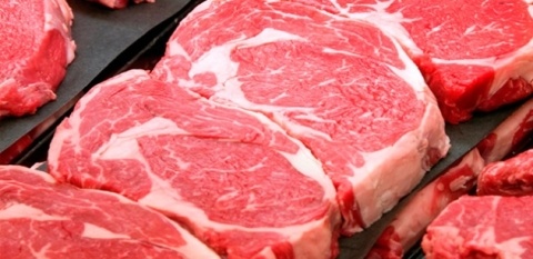 Нарушения охраны труда выявили на мясокомбинате в Дзержинске