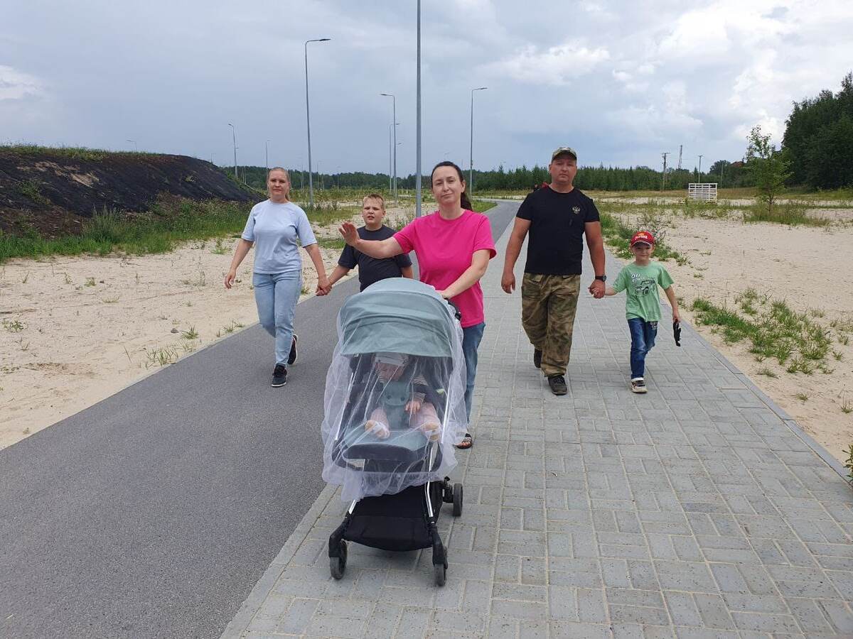 А вообще я брата своего всегда любила и продолжаю любить и его, и всю его семью. Как иначе...