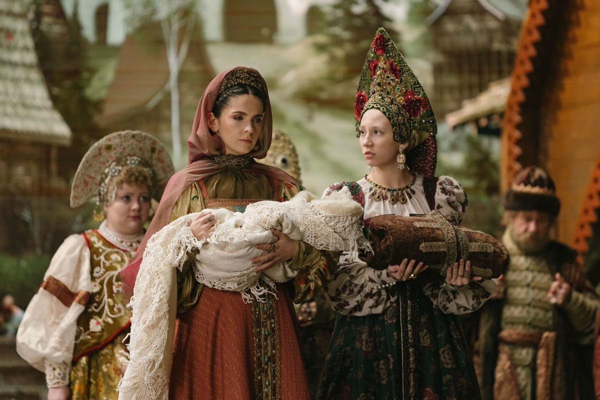 Фильм «Сказка о царе Салтане» (2026). Актерский состав: Павел Прилучный, Лиза Моряк, Алексей Онежен, Владимир Сычёв, Ольга Тумайкина.