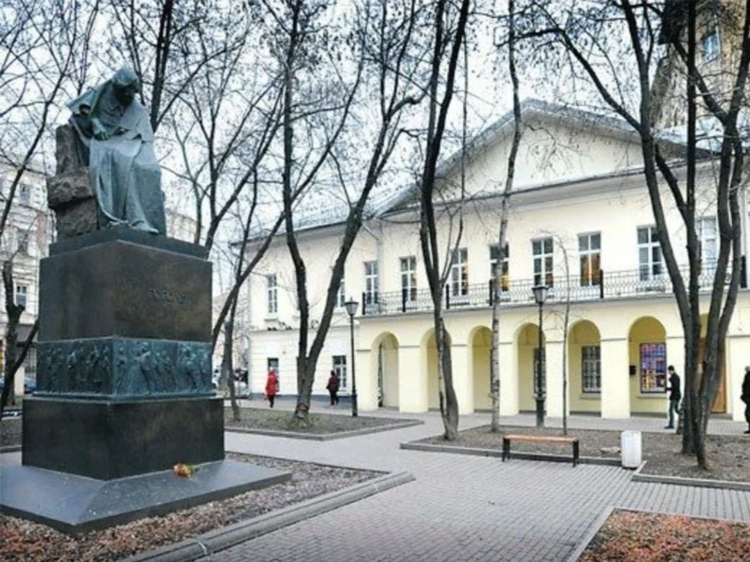 Дом Гоголя на Никитском бульваре. Фото из интернета