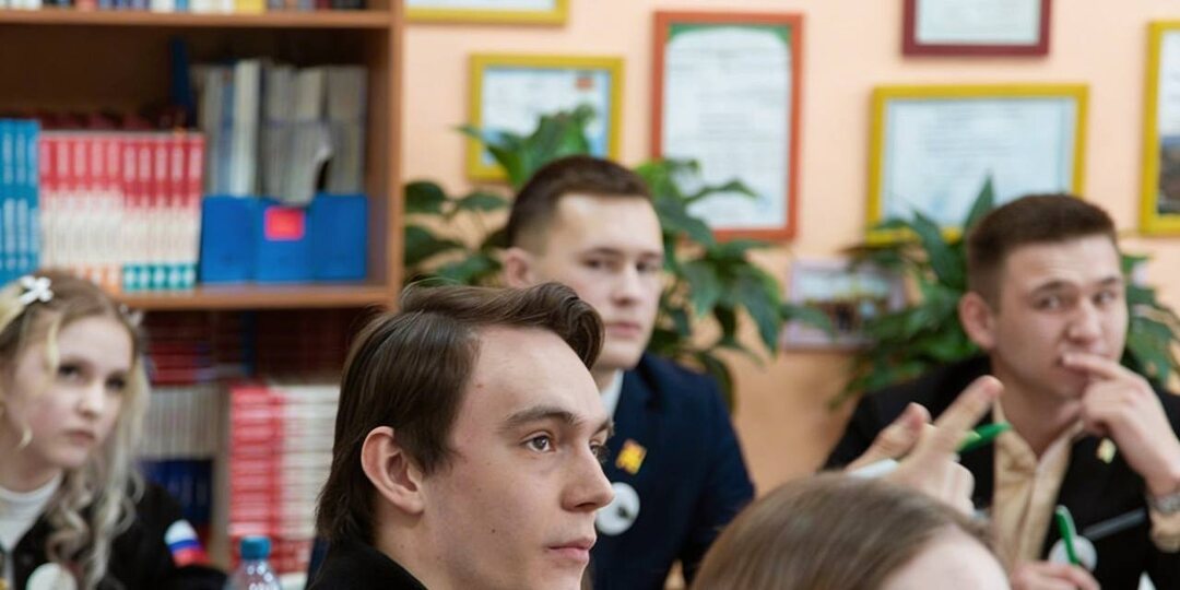 🗣️ Златоуст или Захолуст? Взгляд изнутри дискуссии