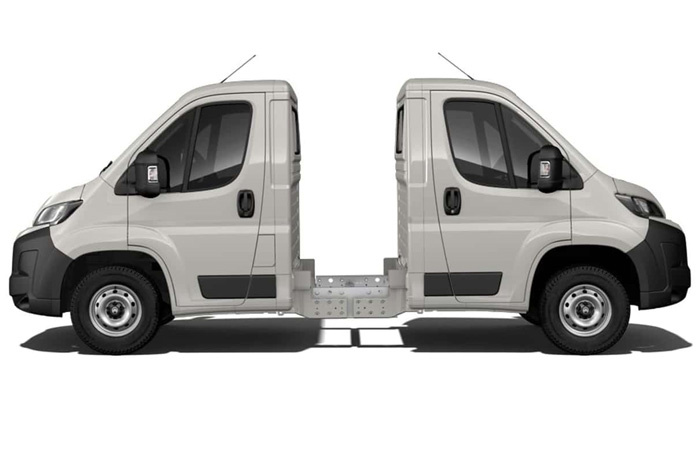 Двойная кабина./ Фото: motor1.com