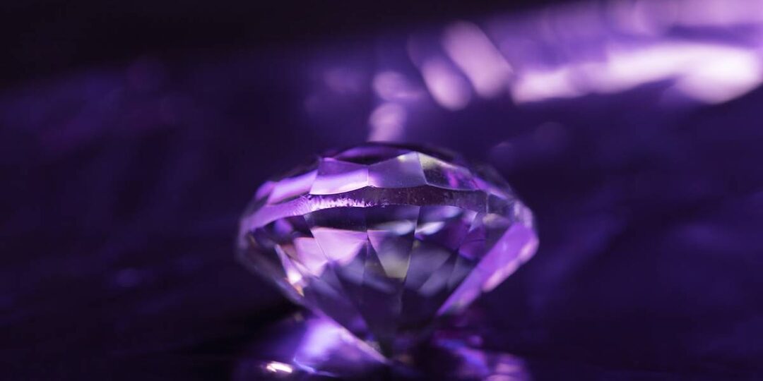 Рыбы: какие камни и талисманы усилят энергию этого знака зодиака?