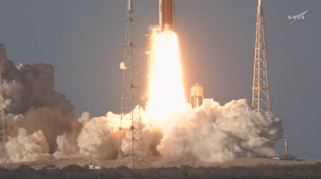    Фото: кадр с трансляции NASA