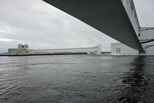 Телеграм-канал «Официальный канал ФКП «Дирекция КЗС г. СПб Минстроя России» (дамба)»  📷