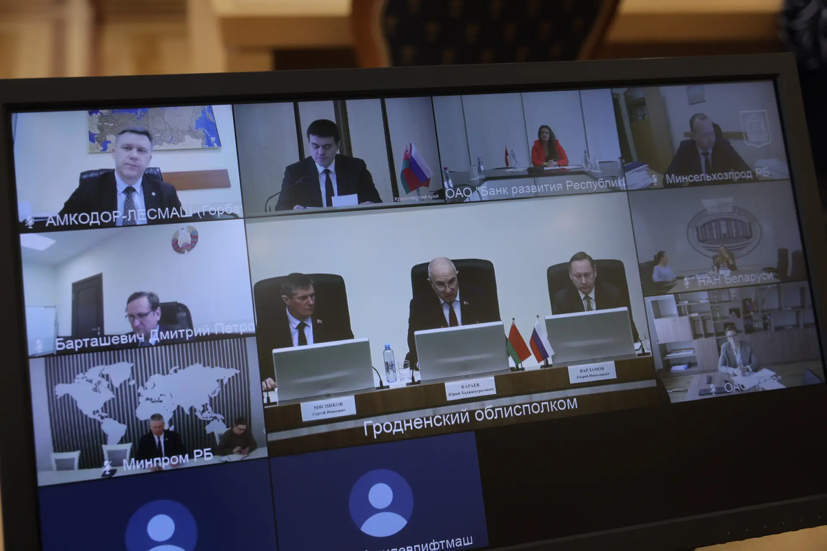     До конца весны в Красноярский край придут еще 55 автобусов из Беларуси