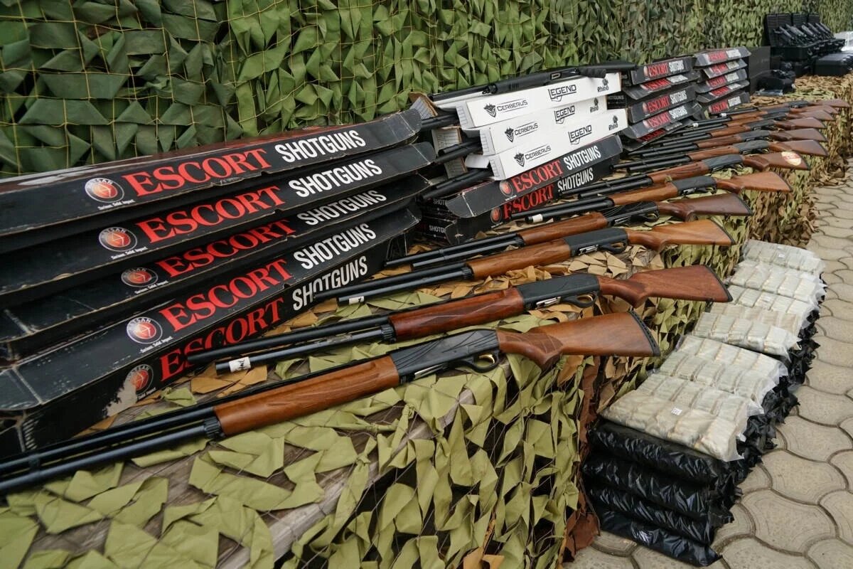    Юрий Трутнев передал на фронт снаряжение от дальневосточных предприятий