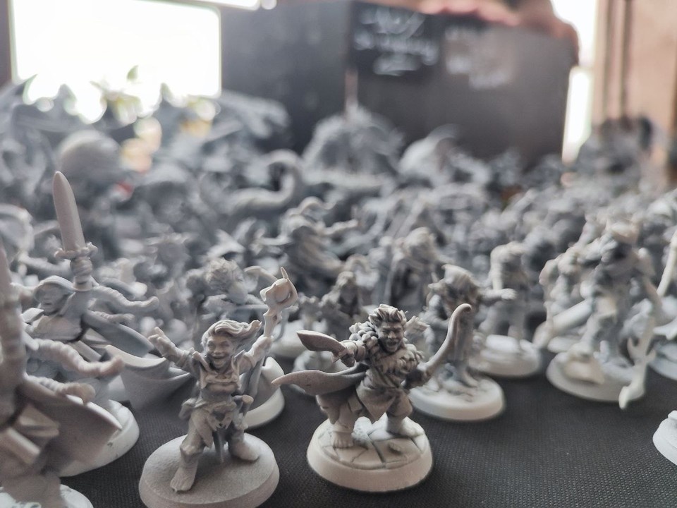    На фестивале можно было собрать свои мини-армию для игр. Фото: Татьяна Стерхова