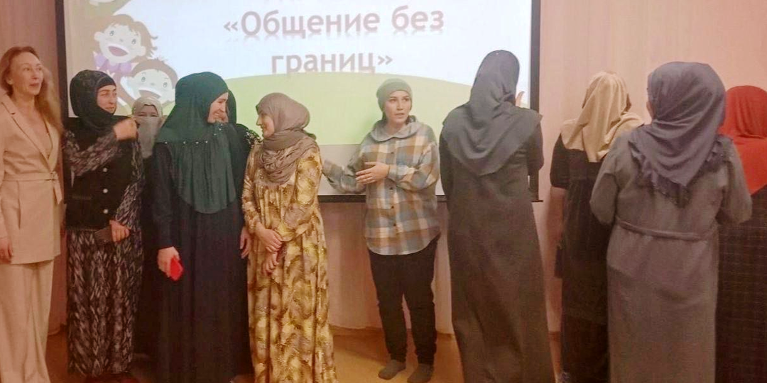 Мамы в хиджабах поделились секретами накрытия стола в детском саду Перми: Рассказ русской мамы