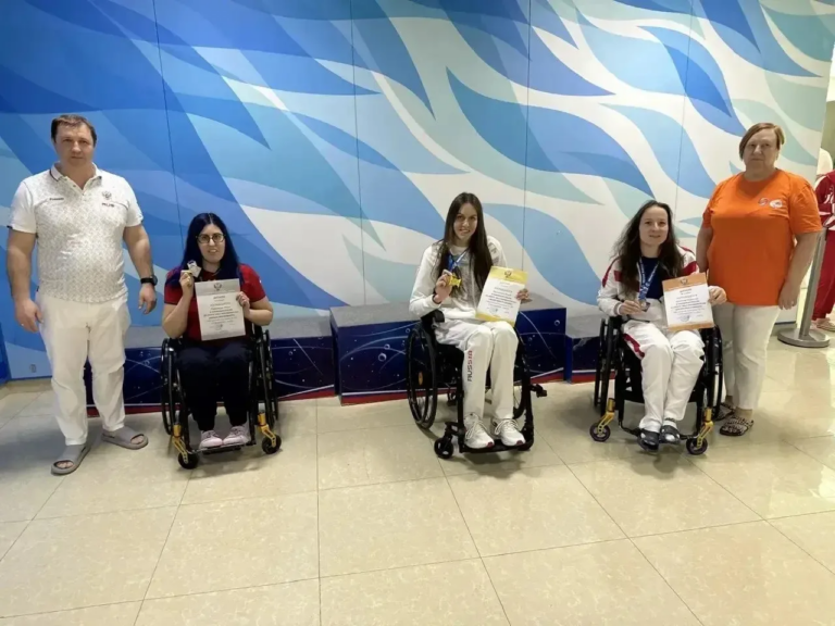    Оренбургские пловчихи взяли восемь медалей чемпионата России Оренбуржье