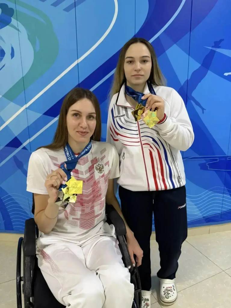     Оренбургские пловчихи взяли восемь медалей чемпионата России Оренбуржье
📷    Оренбургские пловчихи взяли восемь медалей чемпионата России Оренбуржье
