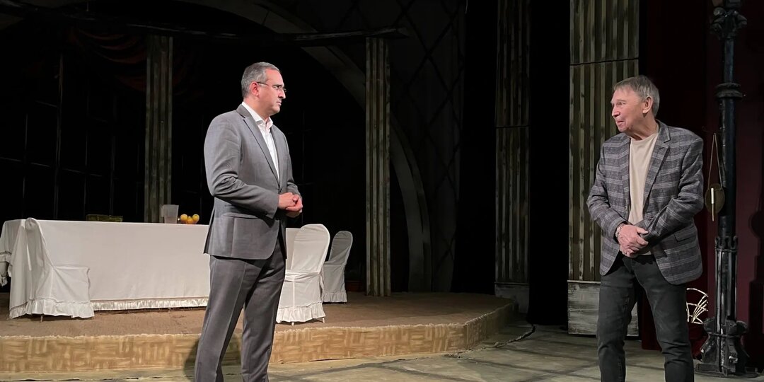 В Русском театре Владикавказа прошел специальный показ спектакля «Сотворившая чудо» для студентов СОГУ