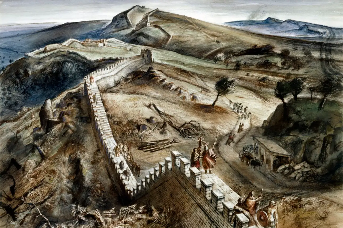 Вал Адриана защищал северную границу римской территории в древней Британии / HISTORIC ENGLAND/HERITAGE IMAGES/SCIENCE PHOTO LIBRARY