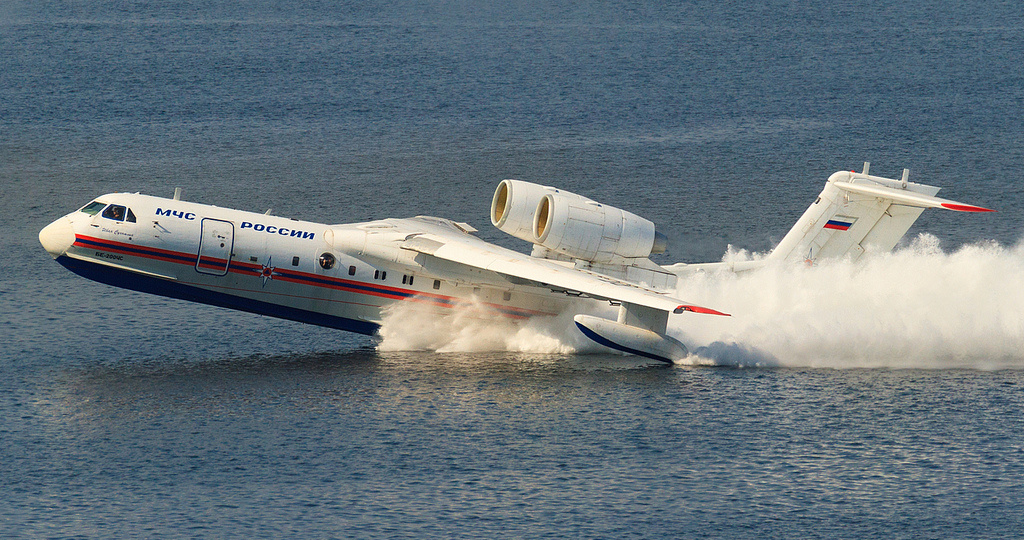 Бе-200: зачем реактивному самолёту садиться на воду
