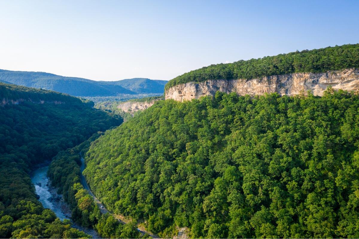 Долина реки Белой в Адыгее