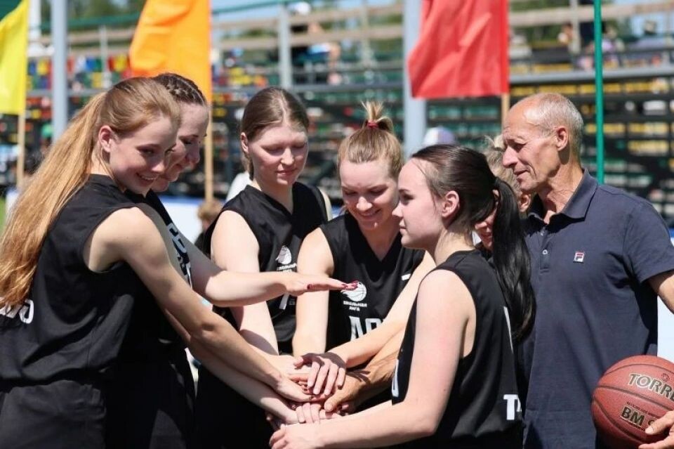    Миллион рублей для тренера на селе: программа «Земский тренер» стартовала в Алтайском крае