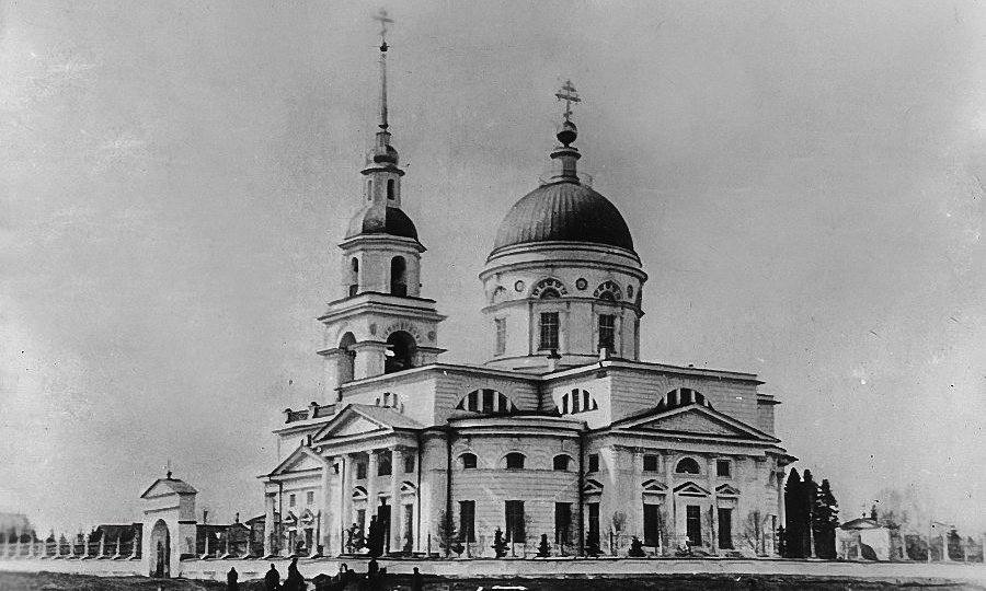 Им покоряется небо