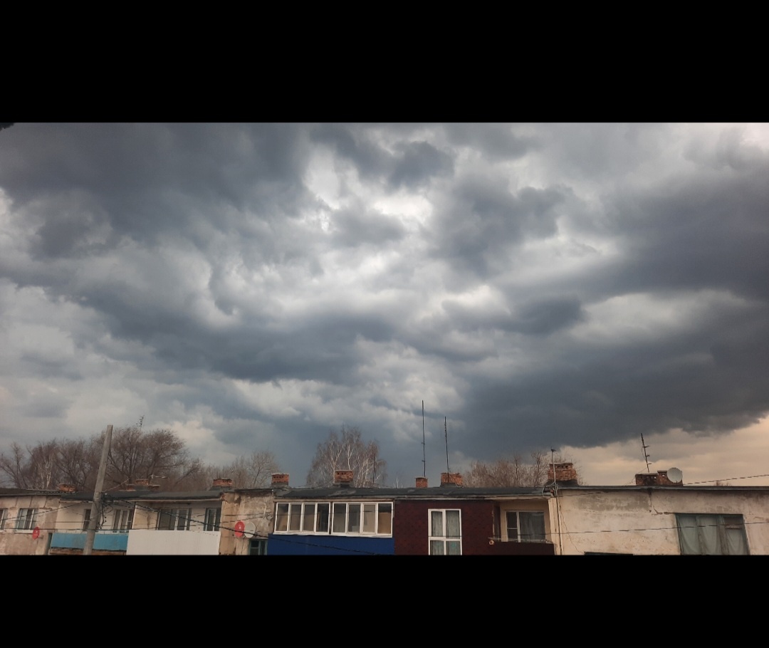 Моё фото без обработки. Такое небо вчера было у нас 