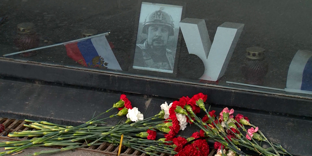 В Петербурге вспоминают погибшего при теракте Владлена Татарского