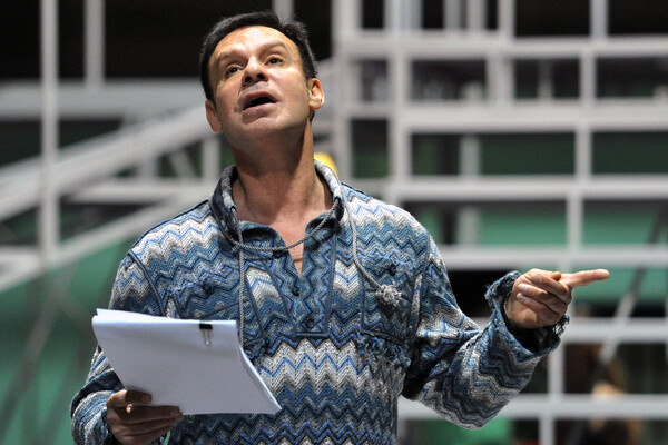 Актер Ефим Шифрин на репетиции мюзикла Михаила Швыдкого «Времена не выбирают» в Москве, 2011 год / Владимир Песня/РИА Новости   📷