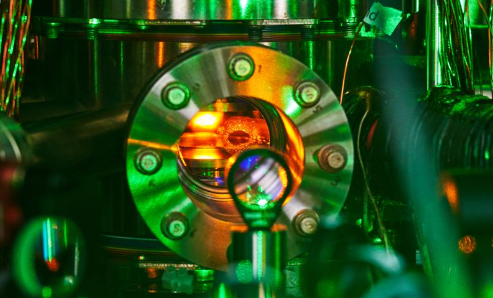 В таких камерах охлаждают частицы