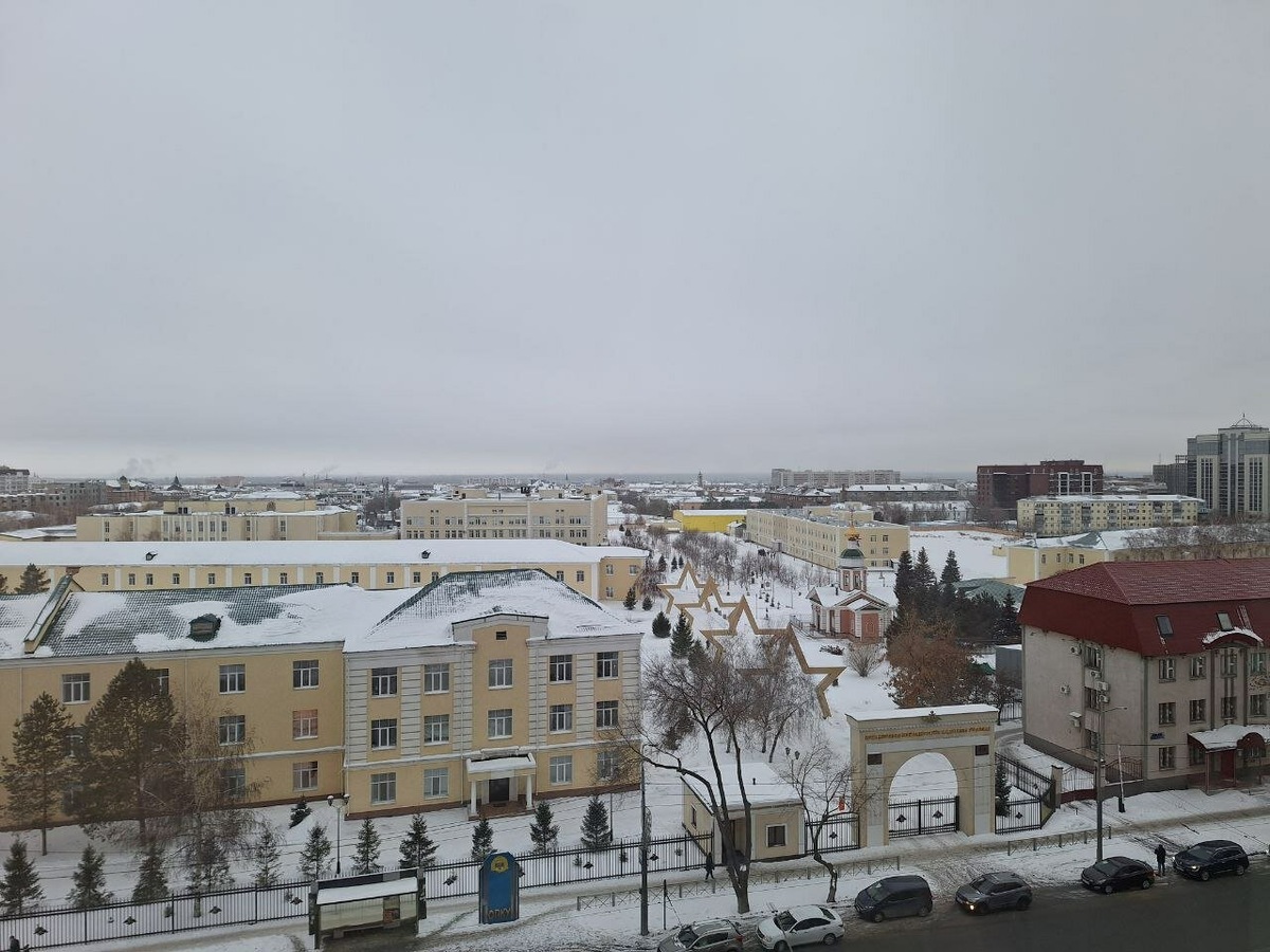 Вид из номера на Оренбург.