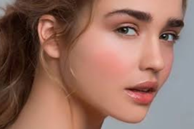 Нюдовый макияж, модные тренды 2026