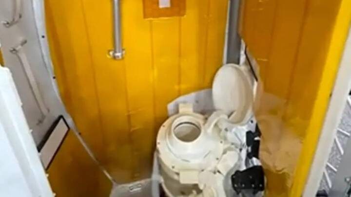 У отправившихся к Луне астронавтов сломался туалет