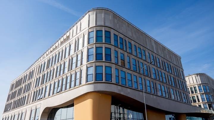 Первая в России выставка современного искусства на территории больницы расскажет об исцеляющей среде