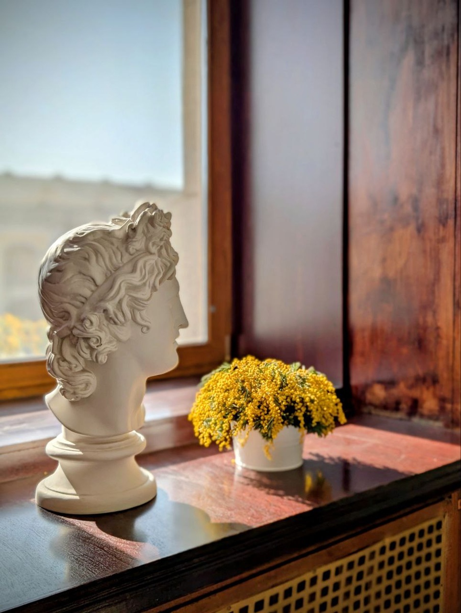 Салон-учебный центр парикмахеров Аллегория. Невский 44А. 