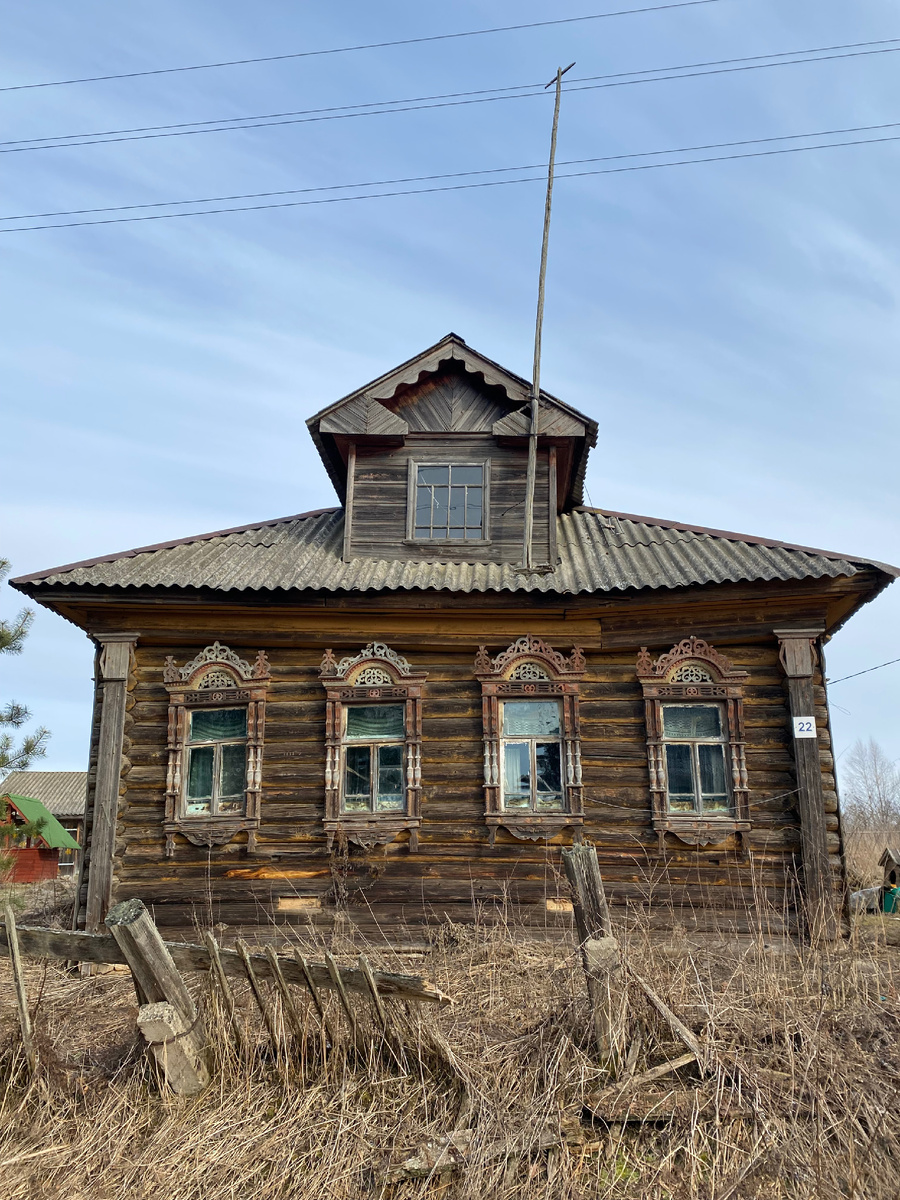 Покинутый дом в деревне Чудиново, Большесельского района Ярославской области.
