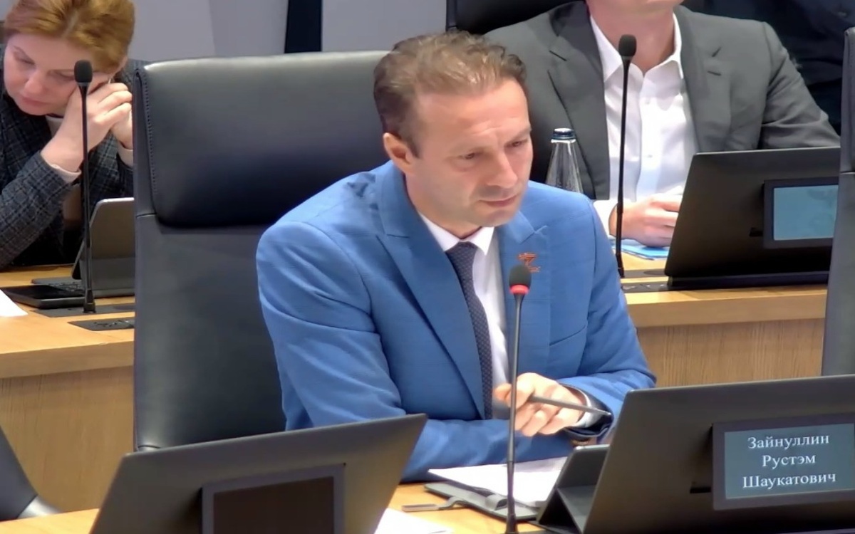    Вице-губернатору Белгородской области Зайнуллину предъявили окончательное обвинение по делу о хищениях на фортификационных сооружениях Фото: Министерство имущественных и земельных отношений Белгородской области