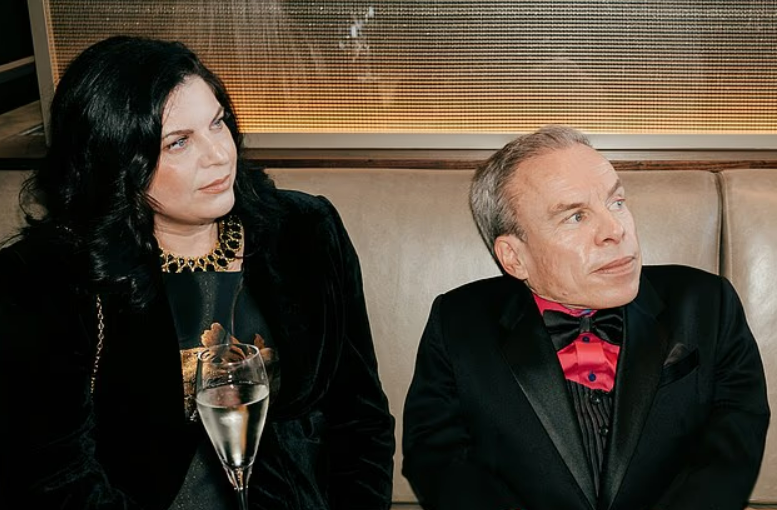    Уорвик Дэвис и Филиппа Моррис. Фото: Daily Mail