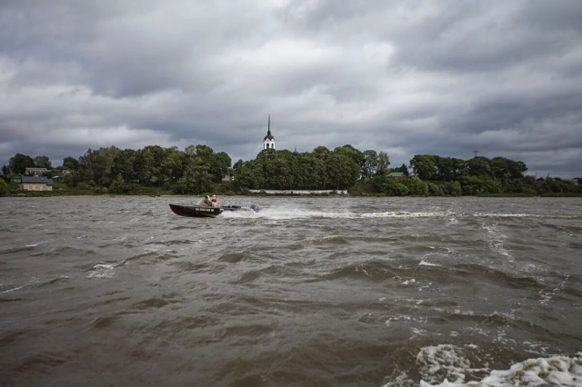    В конце апреля планируют начать пассажирские перевозки на Талабские острова