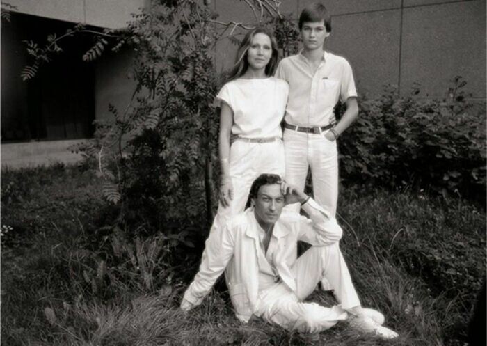 Людмила Зорина и Олег Янковский с сыном Филиппом.