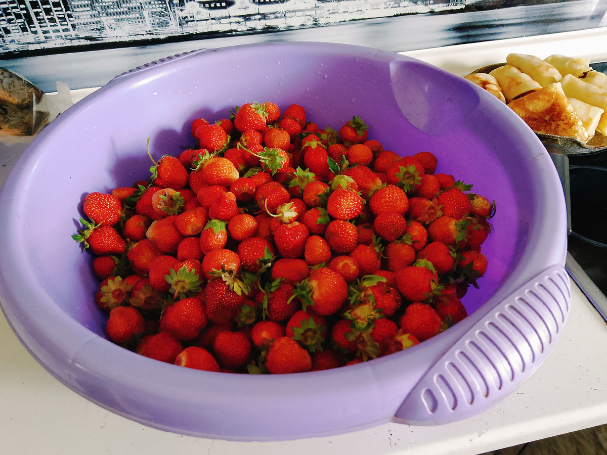 Клубника. Суппер урожай.