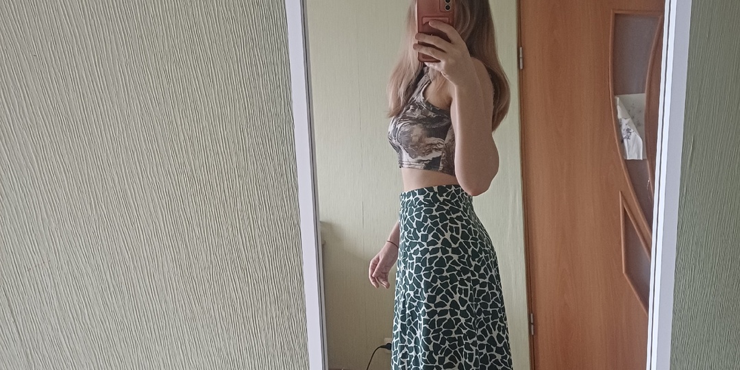 Показываю покупки из секонд хенда . Купила одежду на 254 рубля . А так же , что еще я нашла в секонд хенде