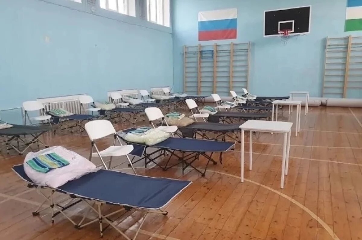    В Уфе развернули пункт для жильцов поврежденных БПЛА квартир