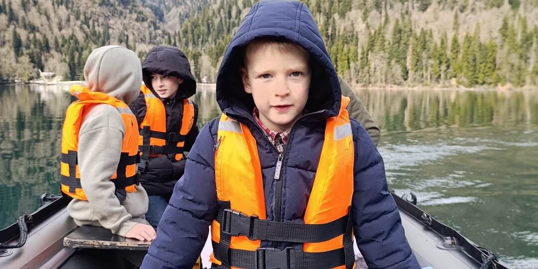 Ему всего 4 года, но он уже Мужчина: почему я рада, что мой сын растет в абхазском селе, а не в городской квартире