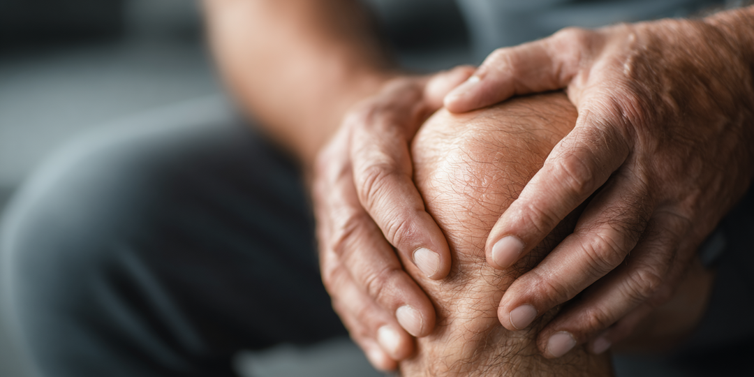 “Сходил к остеопату, боль в колене, как рукой сняло”. Подробно разбираем в статье, насколько это правда