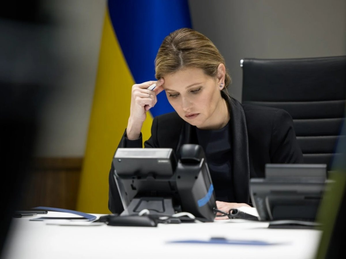 Елена Зеленская рассказала, что ее муж и она устали от бремени власти